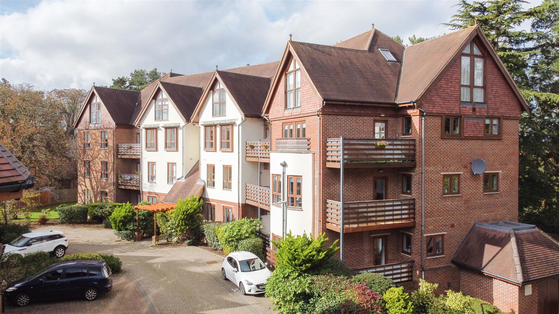 Ashbourne Gardens, Hertford Lanes Estate Agents